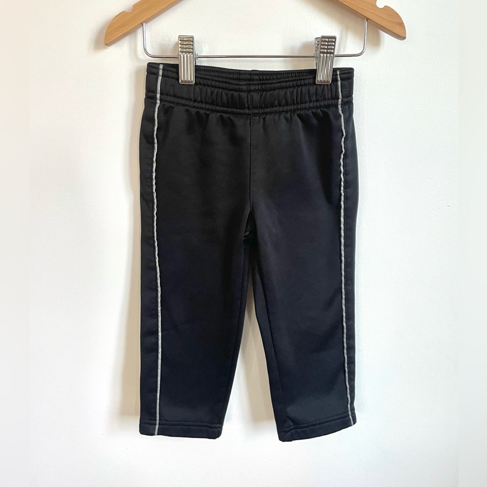 4/$20💥Puma Unisex Track Pants Joggers, Soft Tricot, Fleecy Inner, Black Gray